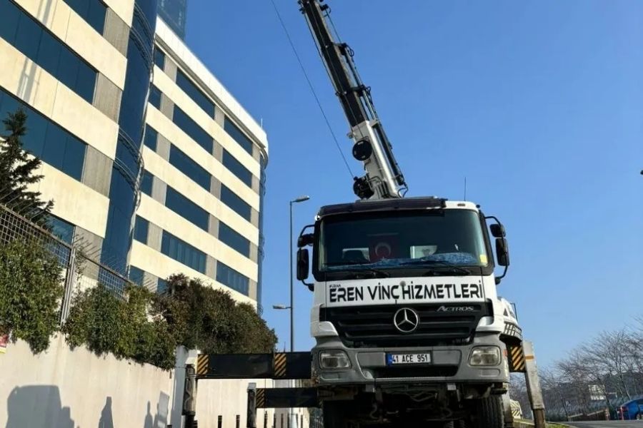 Fenerbahçe Kamyon Üstü Vinç Kiralama